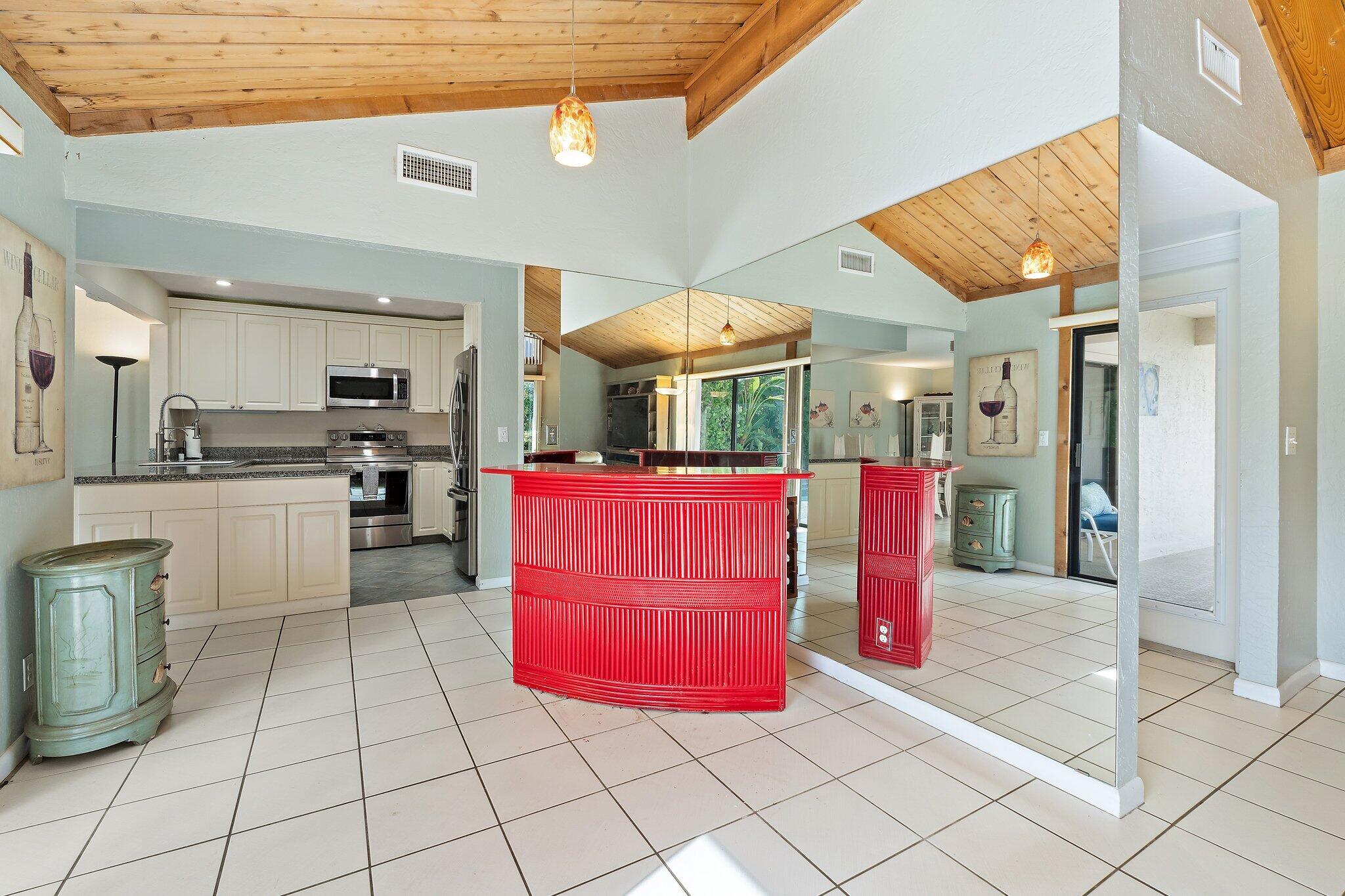 106 Albacore Lane Jupiter, FL 33477 - Photo 15 of 49 Living room