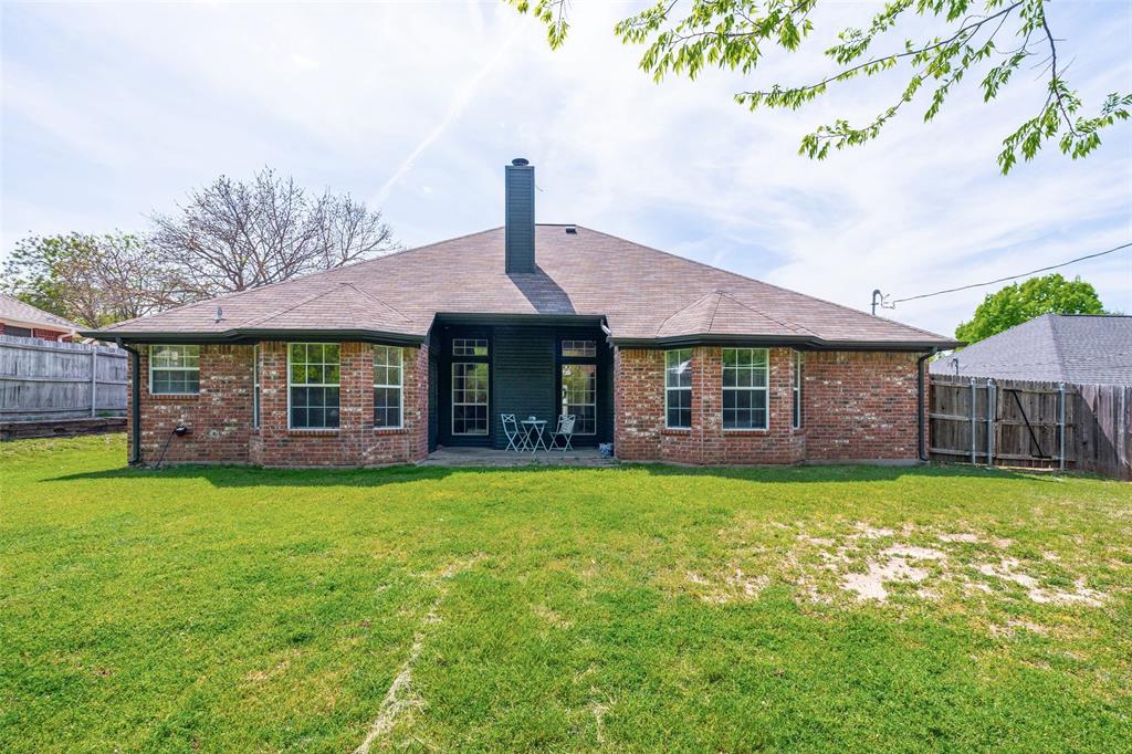 1526 Shadow Run Weatherford, TX 76086 - Photo 37 of 40