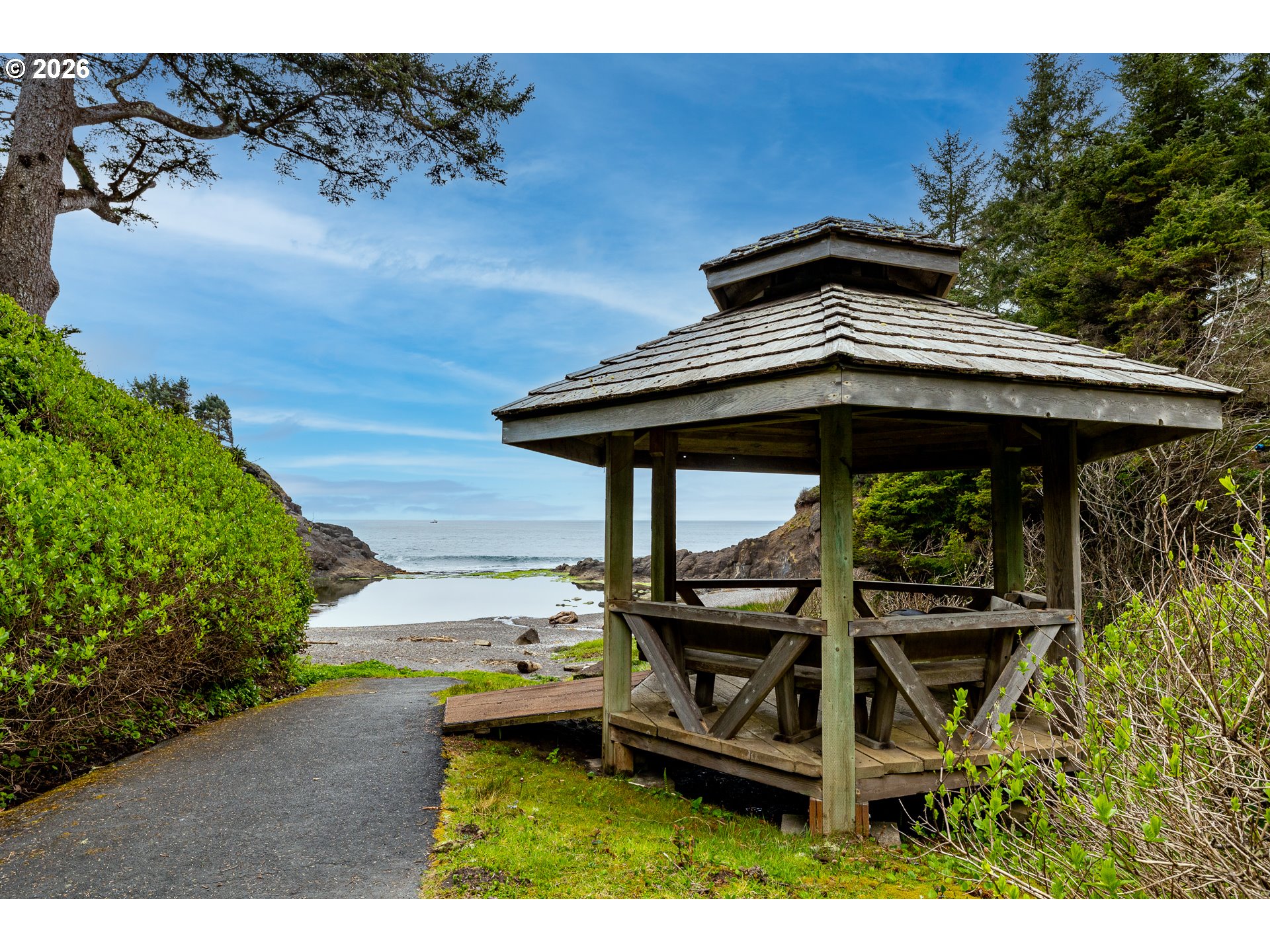 199 The Pines Depoe Bay, OR 97341 - Photo 26 of 37