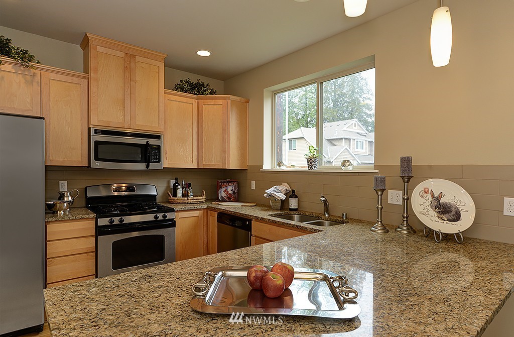 16532 1st Drive Southeast Bothell, WA 98012 - Photo 9 of 21