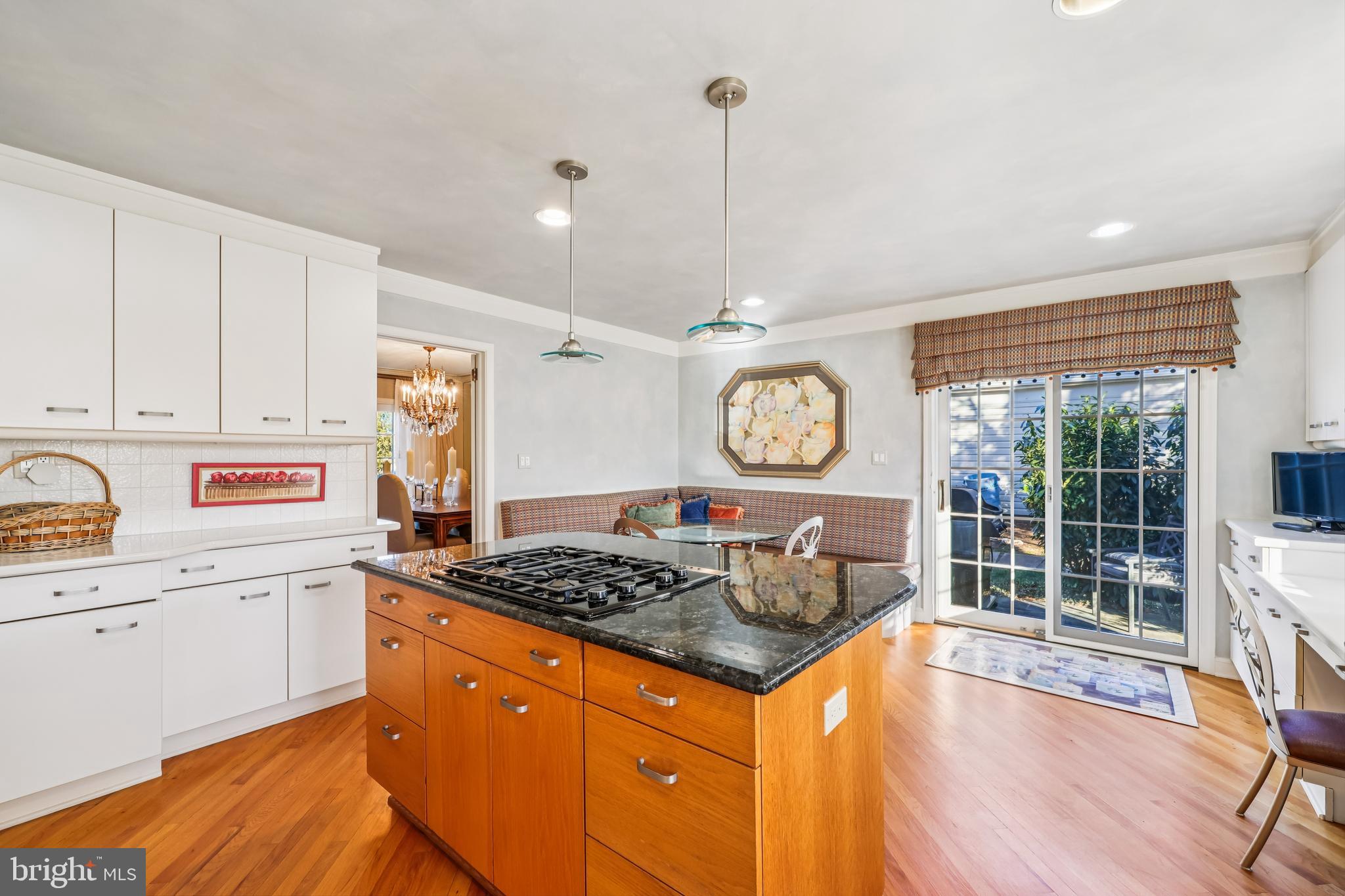 9025 Paddock Lane Potomac, MD 20854 - Photo 13 of 69 Black Granite Island