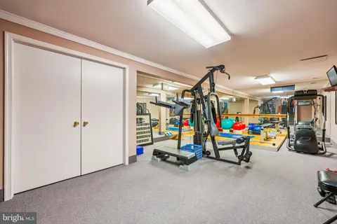 $950,000 | 9025 Paddock Lane, Potomac, MD 20854