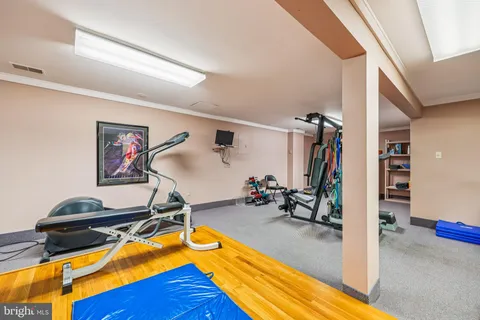 $950,000 | 9025 Paddock Lane, Potomac, MD 20854