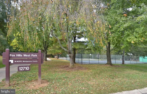 $950,000 | 9025 Paddock Lane, Potomac, MD 20854