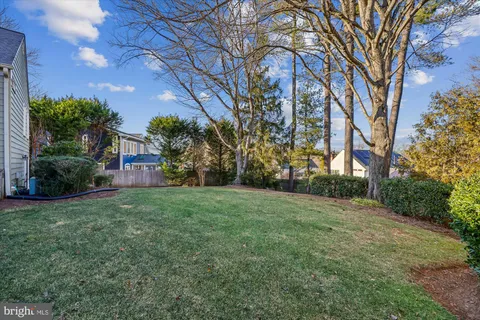 $950,000 | 9025 Paddock Lane, Potomac, MD 20854