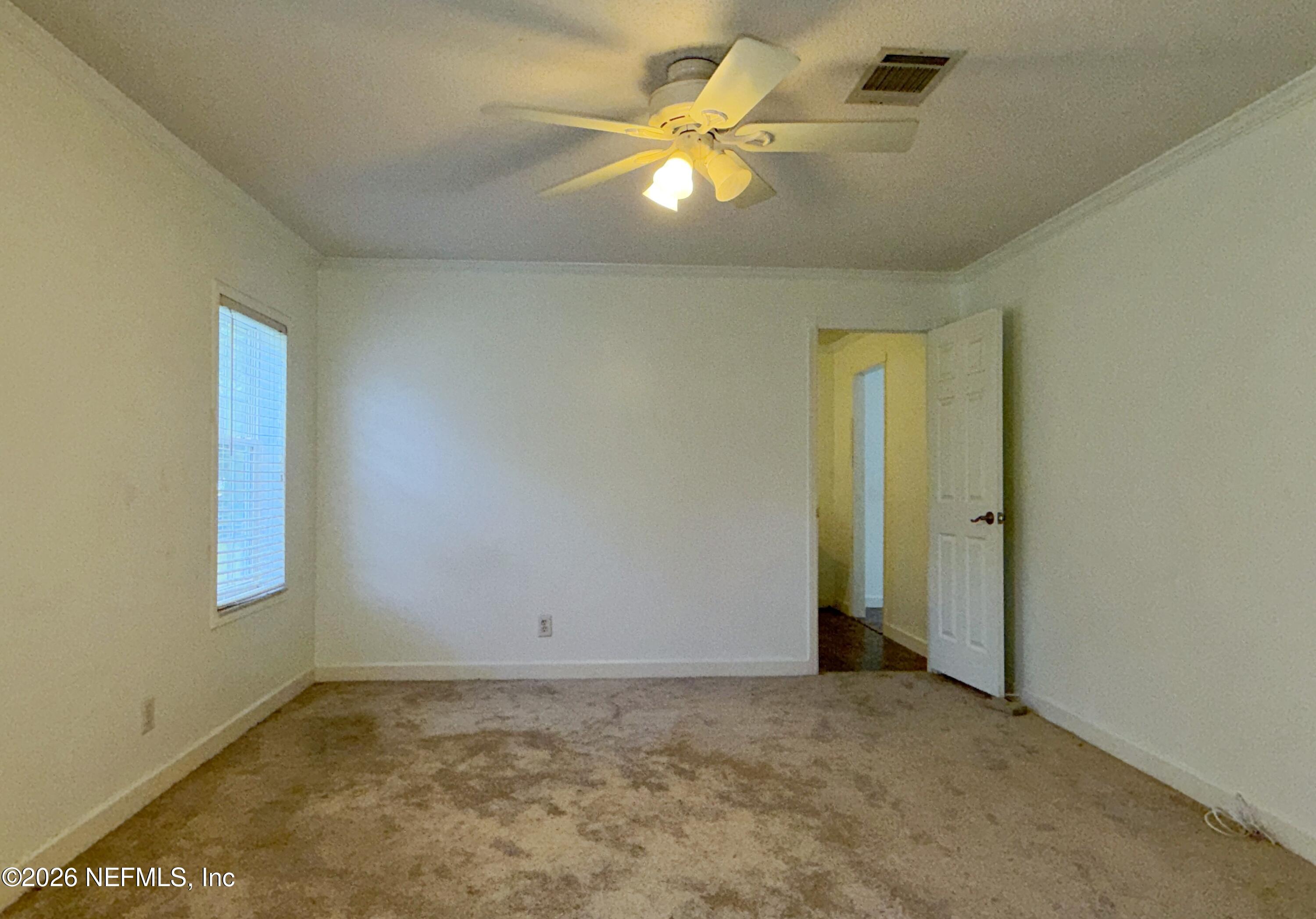 136 Short Pine Road Hawthorne, FL 32640 - Photo 18 of 39 a view of an empty room