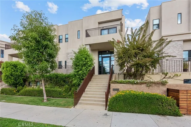 $6,500 | 18703 Redwing Street, Tarzana, CA 91356