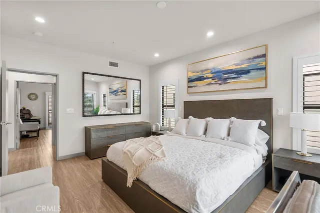 $6,500 | 18703 Redwing Street, Tarzana, CA 91356