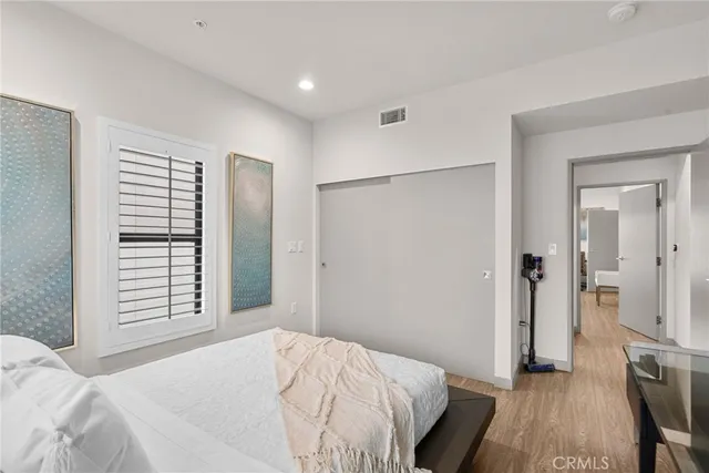 $6,500 | 18703 Redwing Street, Tarzana, CA 91356