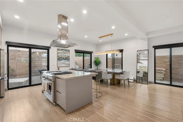 $6,500 | 18703 Redwing Street, Tarzana, CA 91356