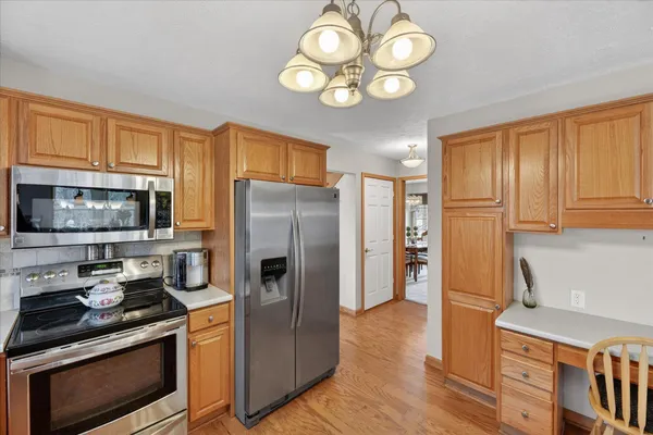 $449,900 | 2116 Scenic Hills Drive, Jackson, MI 49201