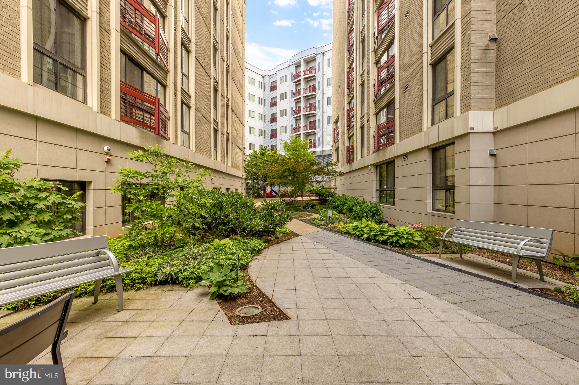 7915 Eastern Avenue Northwest, Unit 1014 Silver Spring, MD 20910 - Photo 29 of 33 Common grounds