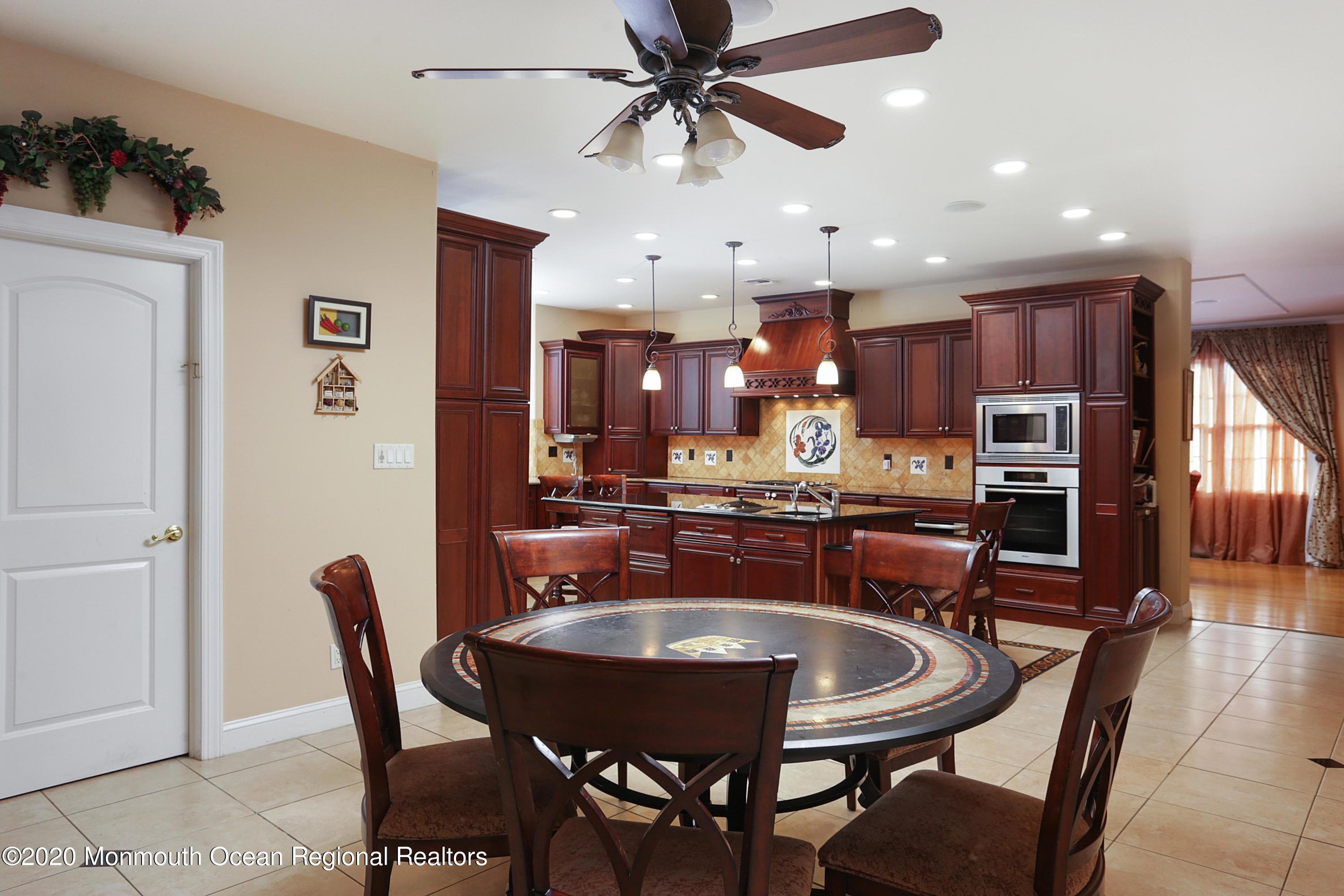 140 Highland Ridge Road Manalapan, NJ 07726 - Photo 14 of 49 IMG_7140