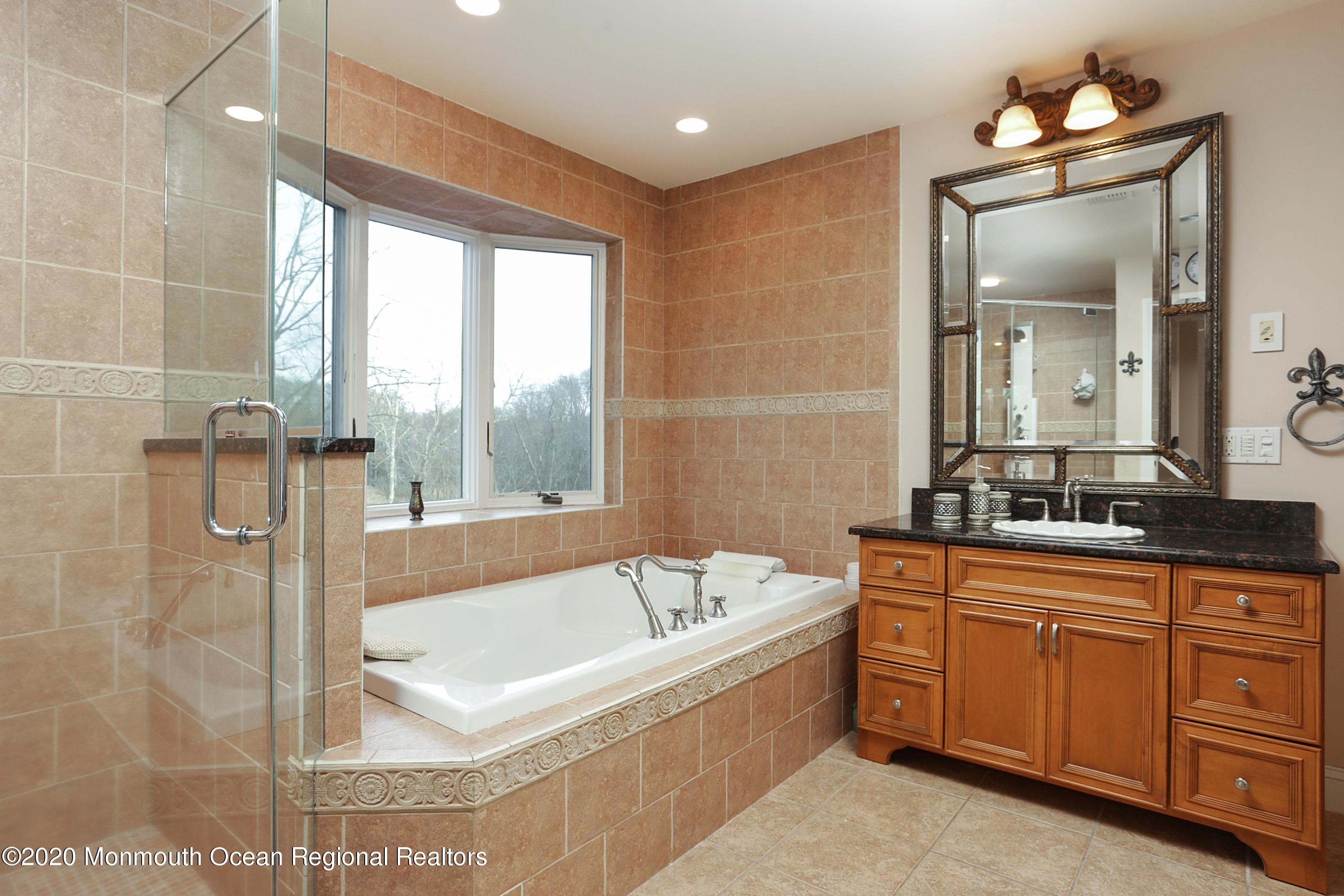 140 Highland Ridge Road Manalapan, NJ 07726 - Photo 26 of 49 IMG_7212