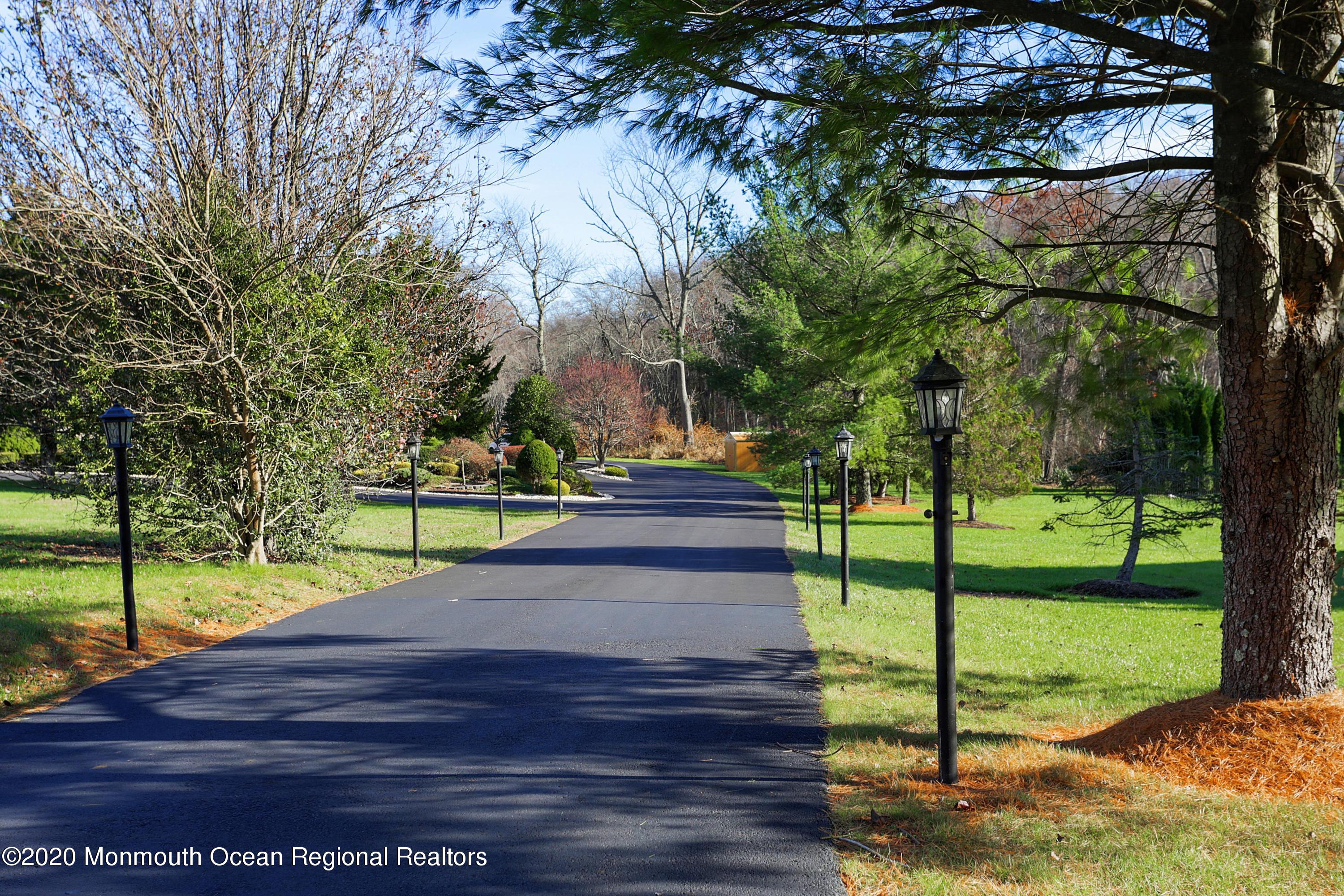140 Highland Ridge Road Manalapan, NJ 07726 - Photo 45 of 49 IMG_7071_2_3_4_5