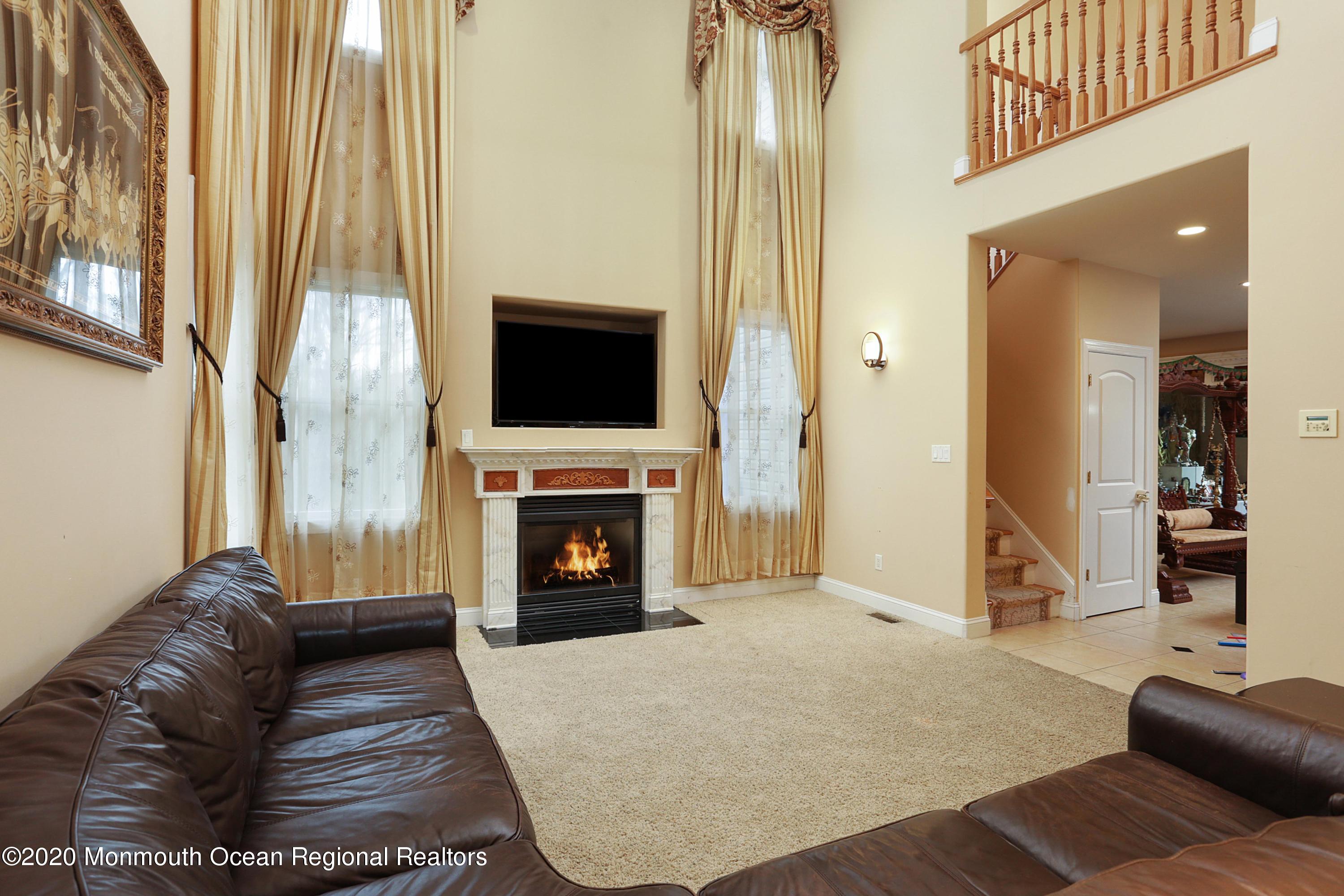140 Highland Ridge Road Manalapan, NJ 07726 - Photo 8 of 49 IMG_7184