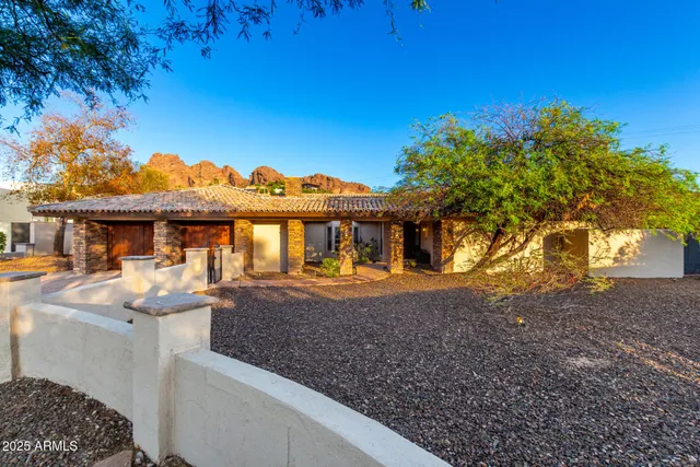 $1,925,000 | 5803 North 45th Street, Phoenix, AZ 85018