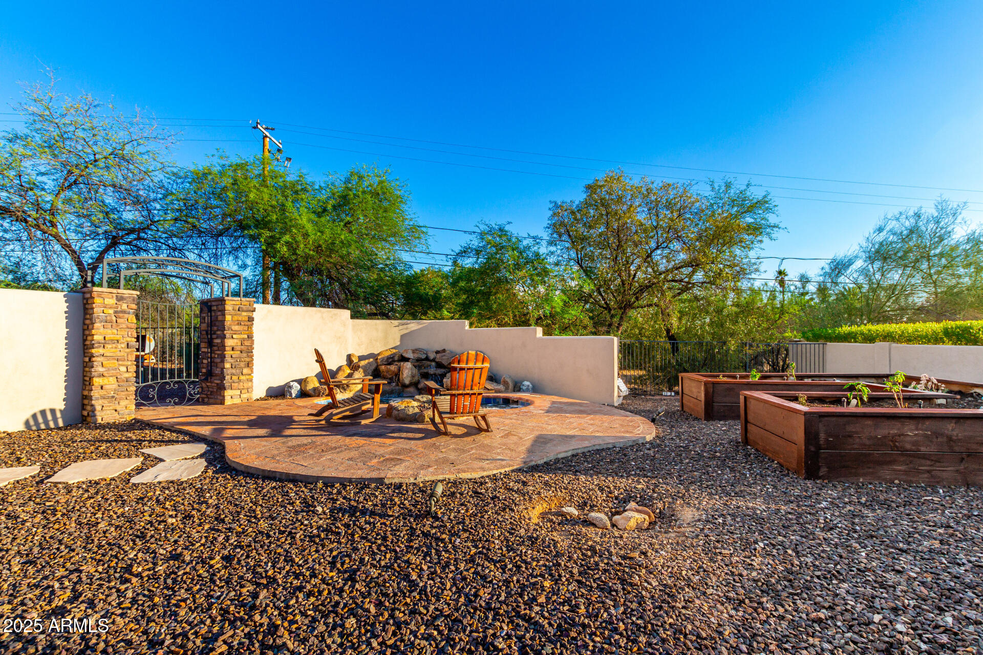 5803 North 45th Street Phoenix, AZ 85018 - Photo 51 of 72 56 - Primary Courtyard