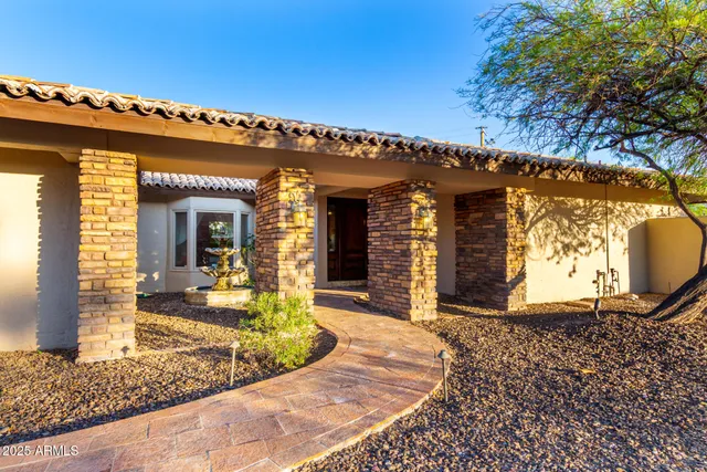 $1,925,000 | 5803 North 45th Street, Phoenix, AZ 85018