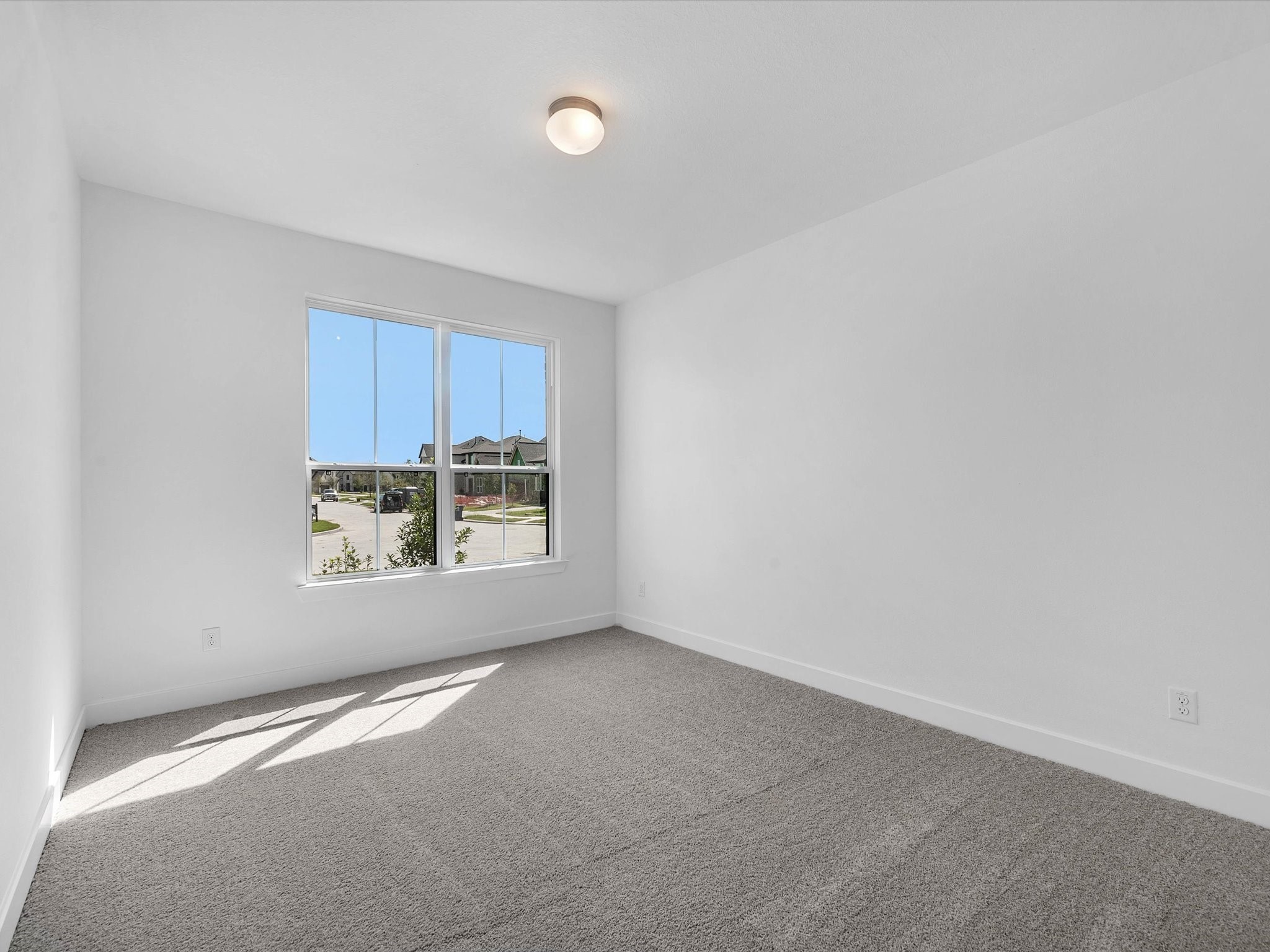 9118 Colonnade Way Manvel, TX 77578 - Photo 17 of 31 a view of a room with window