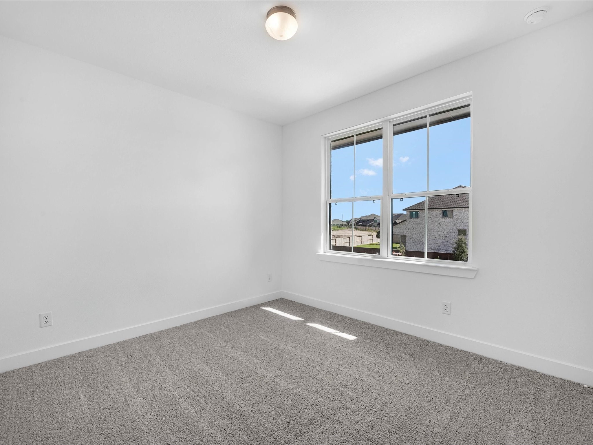 9118 Colonnade Way Manvel, TX 77578 - Photo 21 of 31 an empty room with a window