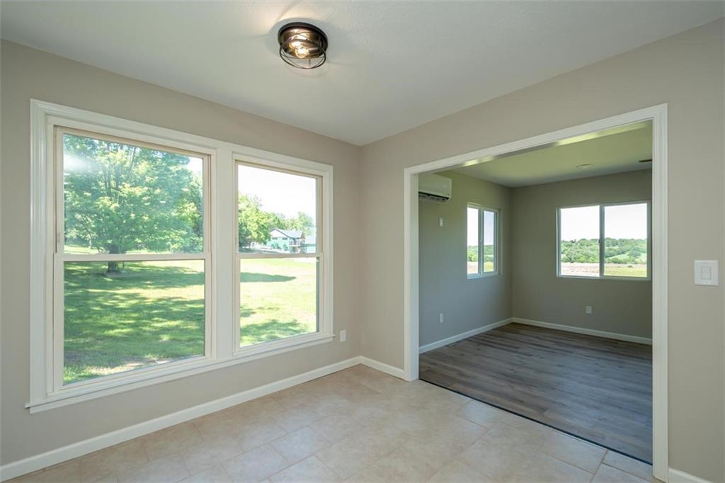 820 East 1000th Road Lawrence, KS 66047 - Photo 15 of 91