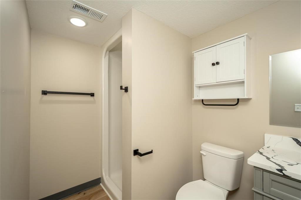 820 East 1000th Road Lawrence, KS 66047 - Photo 31 of 91