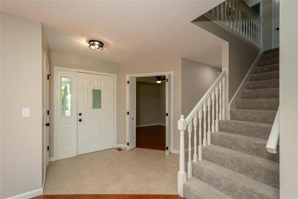 820 East 1000th Road Lawrence, KS 66047 - Photo 5 of 91