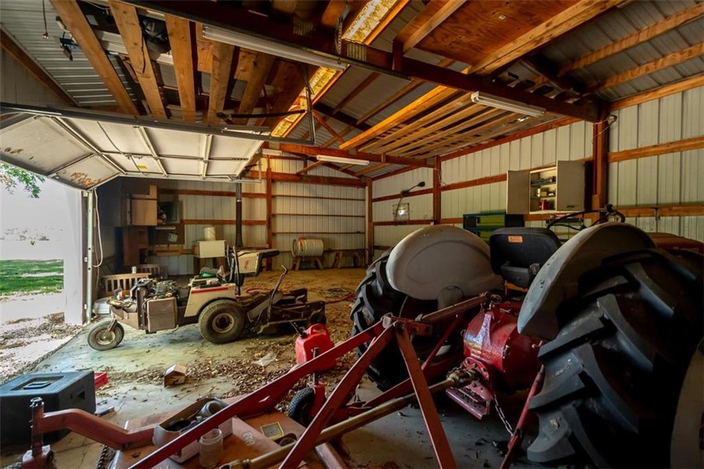 820 East 1000th Road Lawrence, KS 66047 - Photo 68 of 91