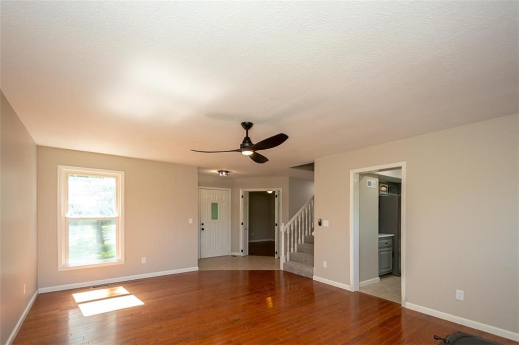 820 East 1000th Road Lawrence, KS 66047 - Photo 8 of 91