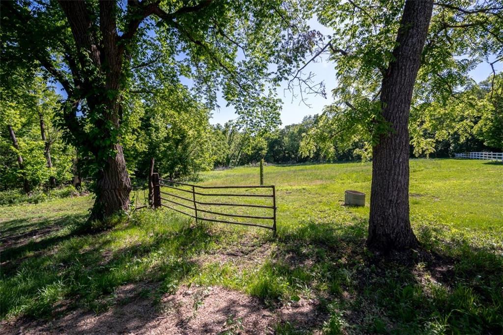 820 East 1000th Road Lawrence, KS 66047 - Photo 83 of 91