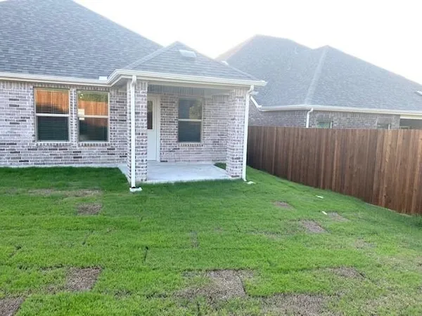 $2,700 | 1902 Canyon Lane, Melissa, TX 75454