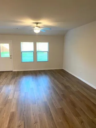 $2,700 | 1902 Canyon Lane, Melissa, TX 75454