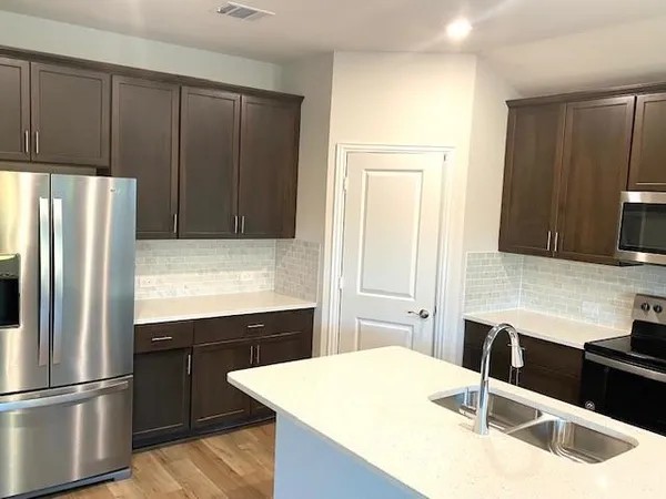 $2,700 | 1902 Canyon Lane, Melissa, TX 75454