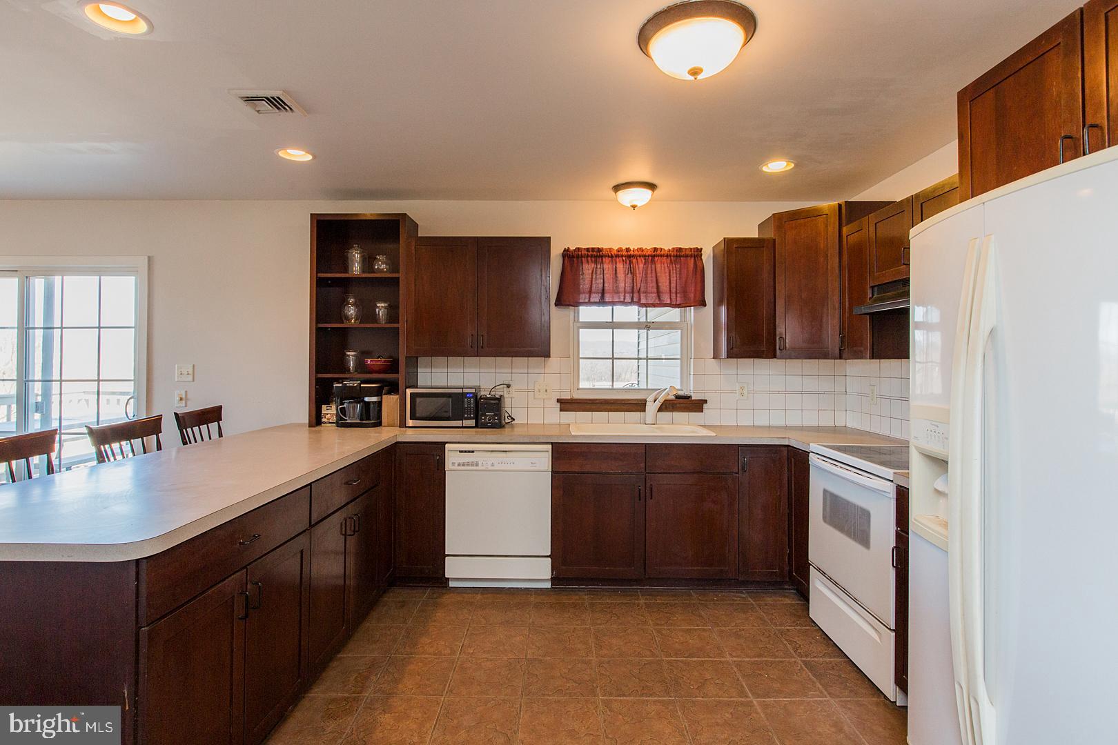 3171 North Colebrook Road Manheim, PA 17545 - Photo 9 of 45