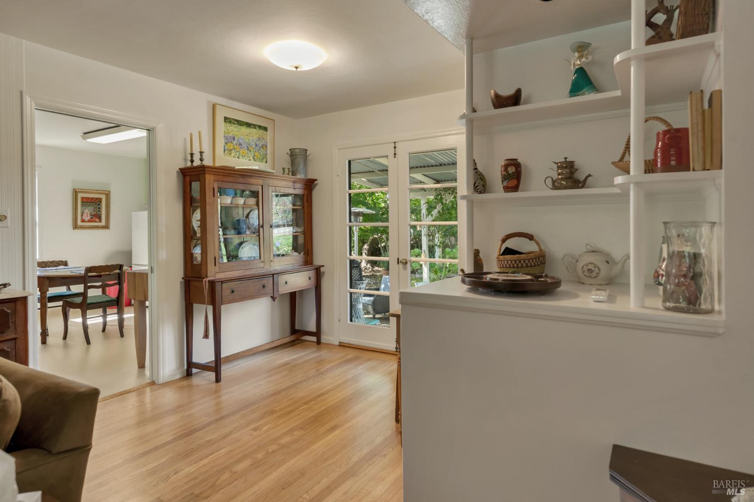 217 Shortt Road Santa Rosa, CA 95405 - Photo 5 of 22 Gallery Image 5