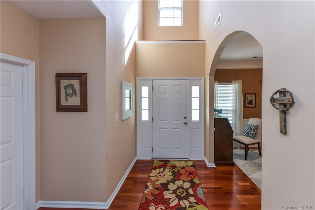 919 Reigate Road Charlotte, NC 28262 - Photo 5 of 22 Gallery Image 5