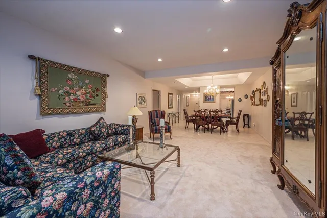 $709,999 | 37 Windwatch Drive, Hauppauge, NY 11788