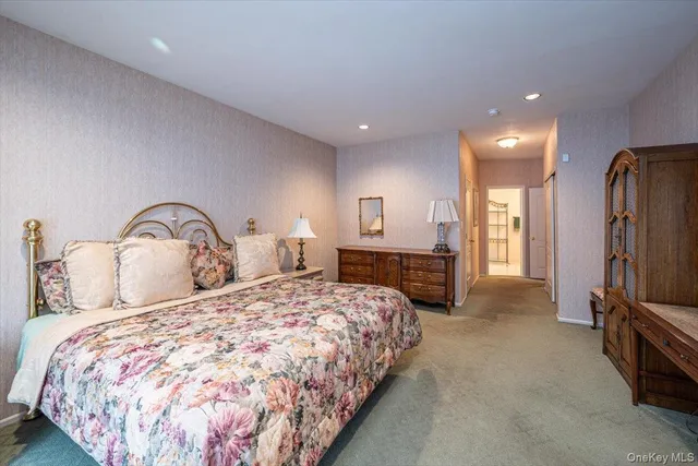 $709,999 | 37 Windwatch Drive, Hauppauge, NY 11788