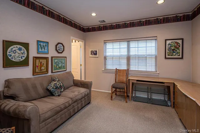 $709,999 | 37 Windwatch Drive, Hauppauge, NY 11788