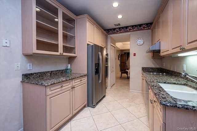 $709,999 | 37 Windwatch Drive, Hauppauge, NY 11788