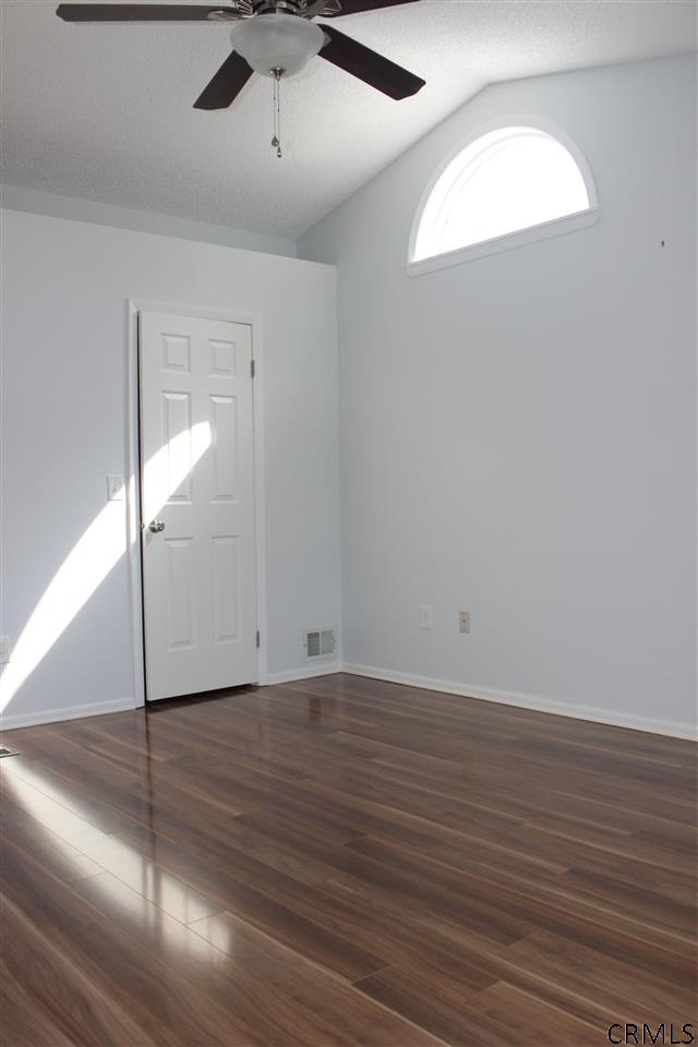 28 Rockefeller Boulevard Rensselaer, NY 12144 - Photo 20 of 25 Photo 20