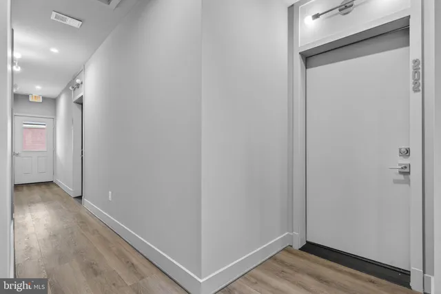 $2,550 | 117 North 21st Street, Unit 202, Purcellville, VA 20132