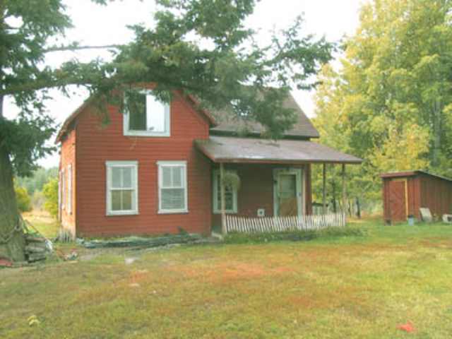 4765 Price Road Clayton, WA 99110 - Photo 1 of 7