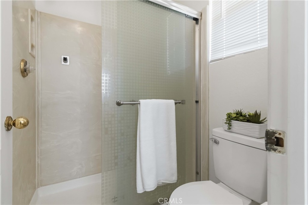 592 Fairfield Road Simi Valley, CA 93065 - Photo 21 of 39