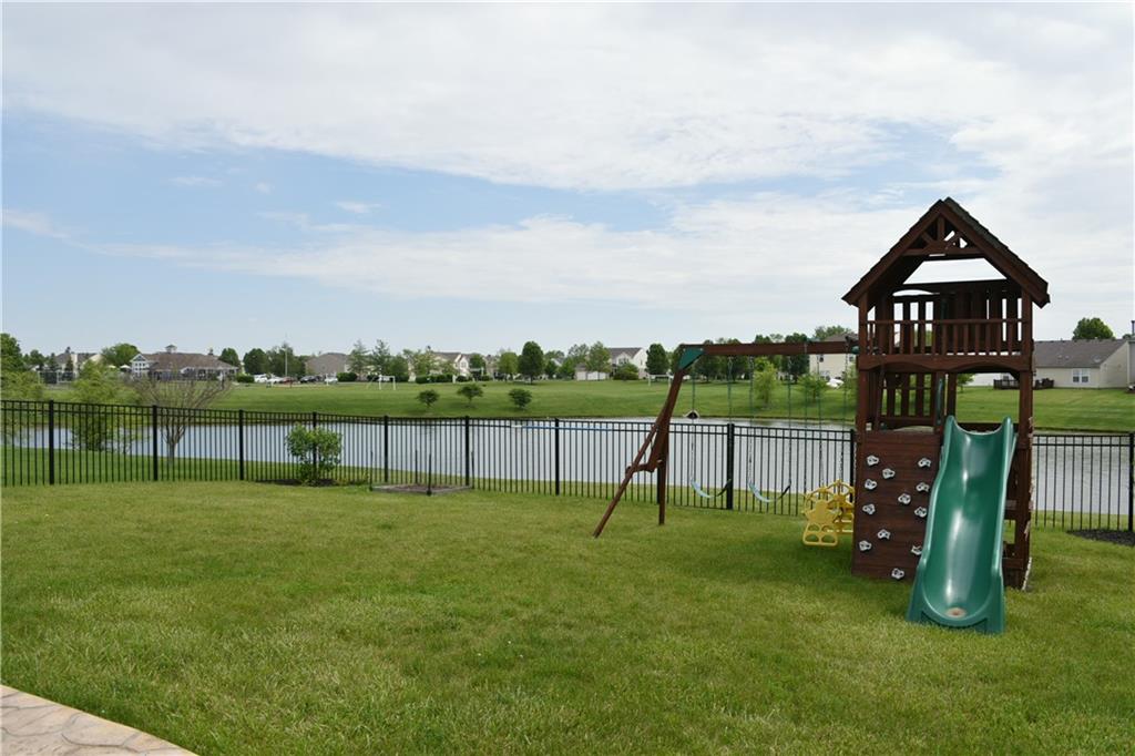 8268 South Rising Sun Drive Pendleton, IN 46064 - Photo 8 of 35