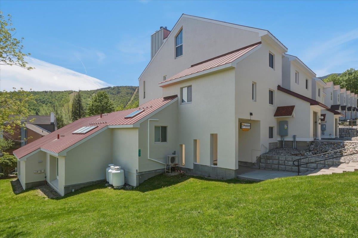 205 Mountainside Drive, Unit 35 Warren, VT 05674 - Photo 27 of 33