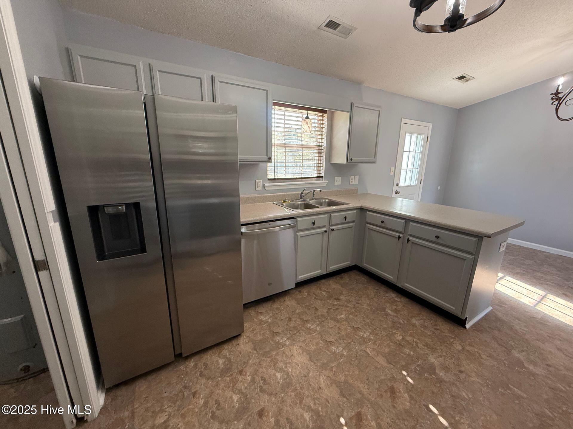 203 Angie Court Richlands, NC 28574 - Photo 2 of 14 kitchen.
