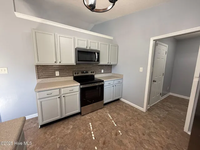 $1,625 | 203 Angie Court, Richlands, NC 28574