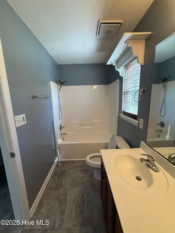 $1,625 | 203 Angie Court, Richlands, NC 28574